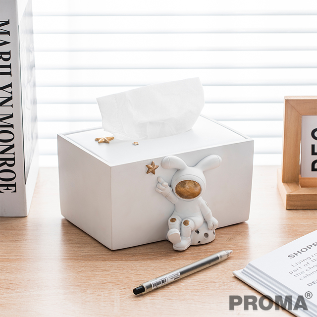 Modern home paper box astronaut resin tissue box