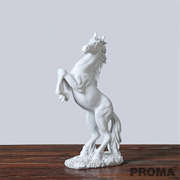 Resin Statue Proma Warhorse